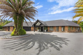 The Luxe Retreat